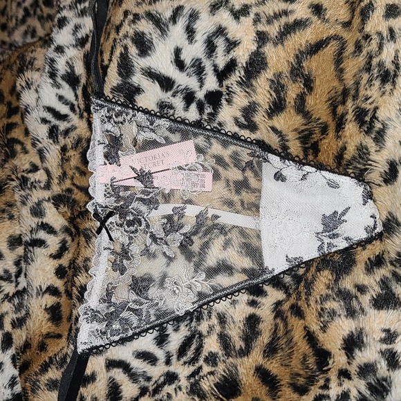 Victoria Secret Panty - Picture 3 of 10